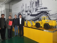 中铁长安重工无限公司牵引机压路机名目